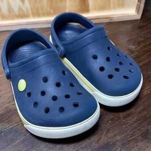 Blue Crocs toddler size 7
